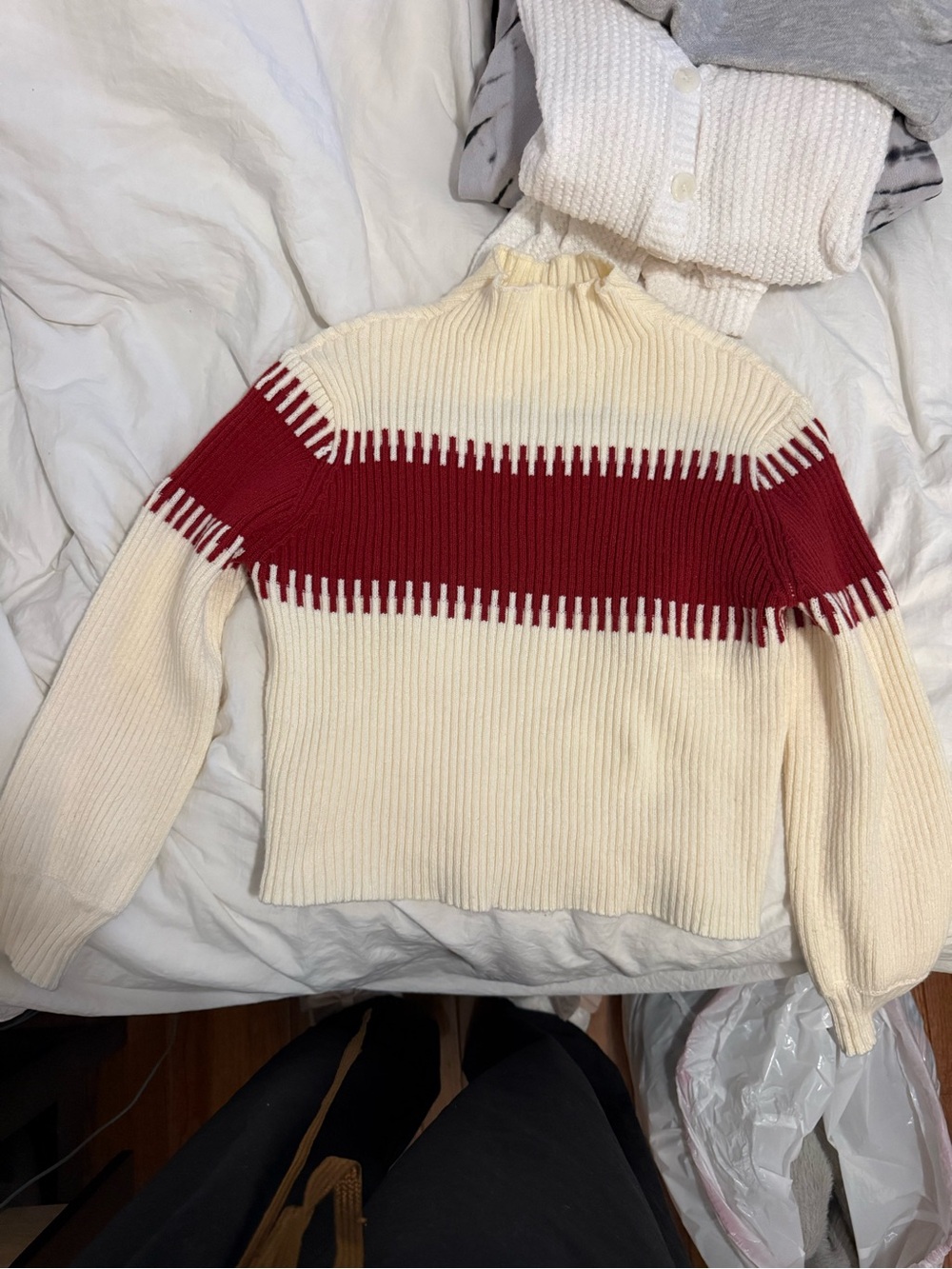 SHEIN Cream Ribbed Turtleneck Sweater with Red Chest Stripe